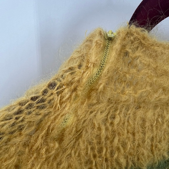 Vintage handmade crochet, openknit  textured, floral detail sweater, size M - Picture 8 of 14